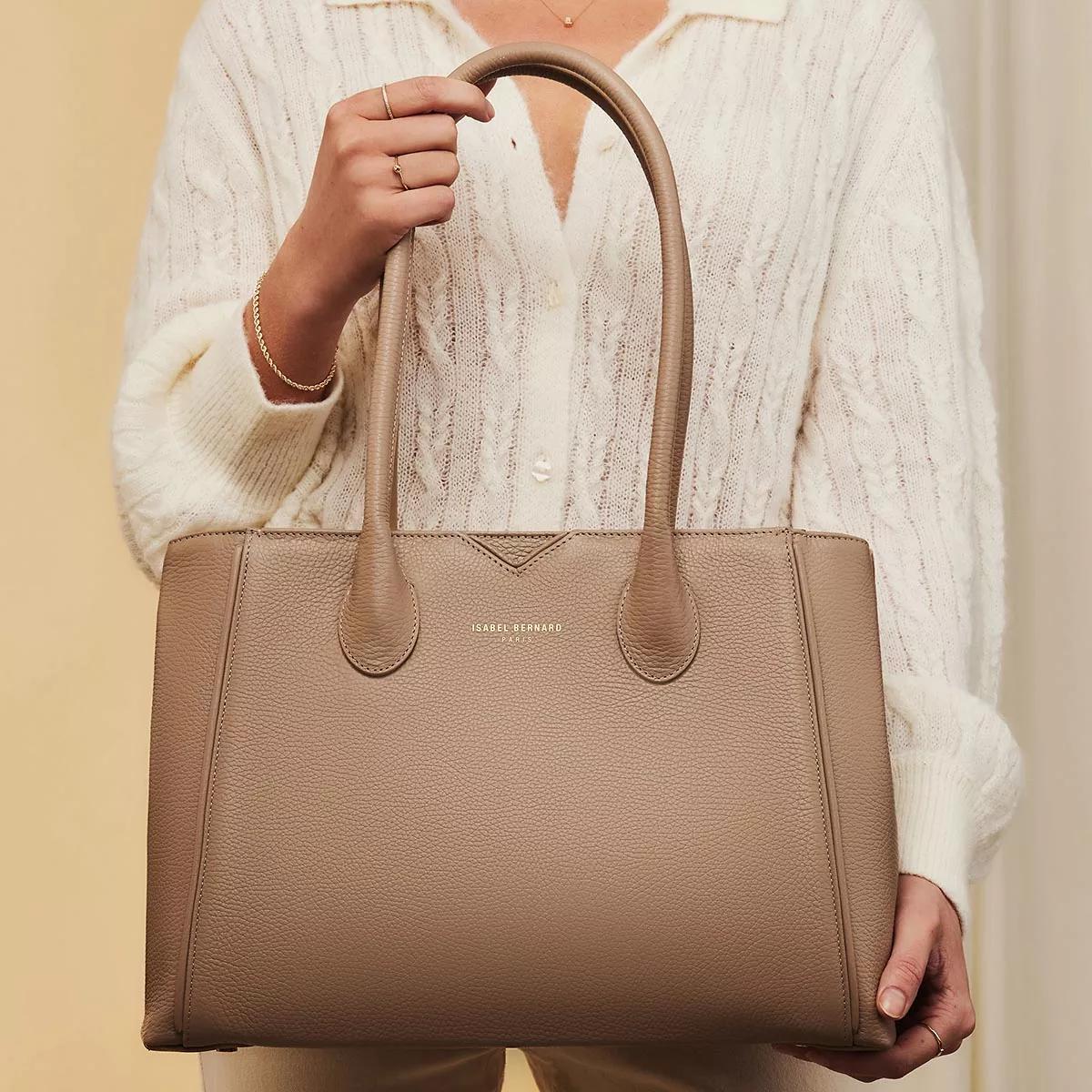 Isabel Bernard Aktentaschen - Honoré Cloe Taupe Calfskin Leather Handbag - Gr. unisize - in Beige - für Damen von Isabel Bernard