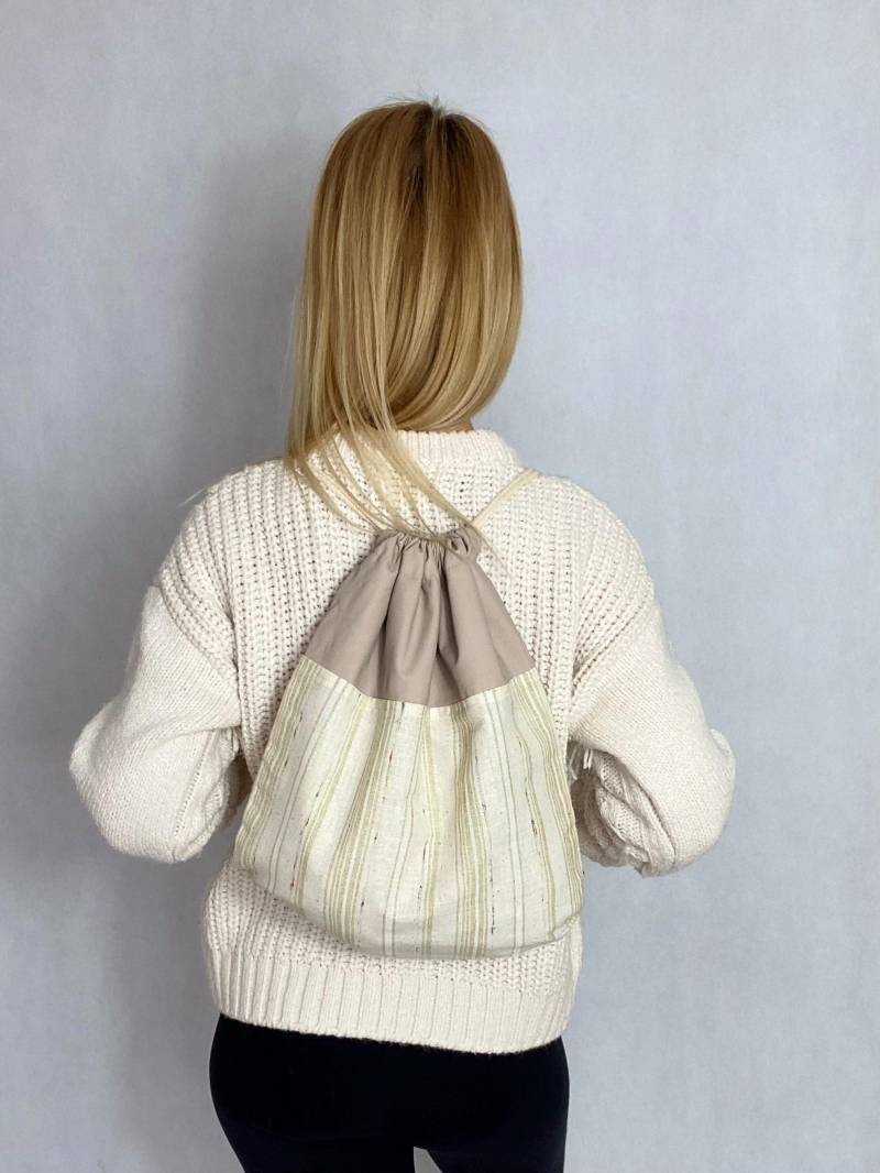 Helles Beiges Drawstring-Rucksack Aus Canvas Und Eco-Leder, Bequem, Einzigartig, Perfekt Zum Radfahren, Einkaufen Reisen von IsaflowerFashion