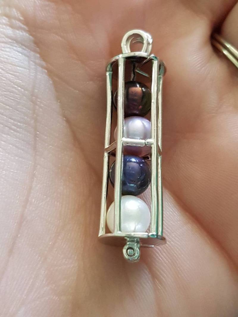 Märchen - Vier Echte Akoya Perlen Zylinder/Schlauch Anhänger Halskette Braut Geschenk Märchen - Vier Echte Akoya Perlen Zylinder/Schlauch Anhänger Halskette Braut Geschenk von IsamarML