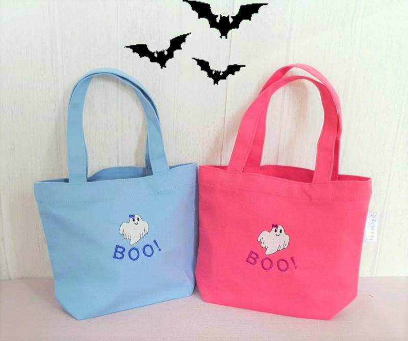 Halloween Tasche Kinder Stofftasche Trick Or Treat Süßes Oder Saueres Glow in The Dark Beutel von IsamayaDesigns