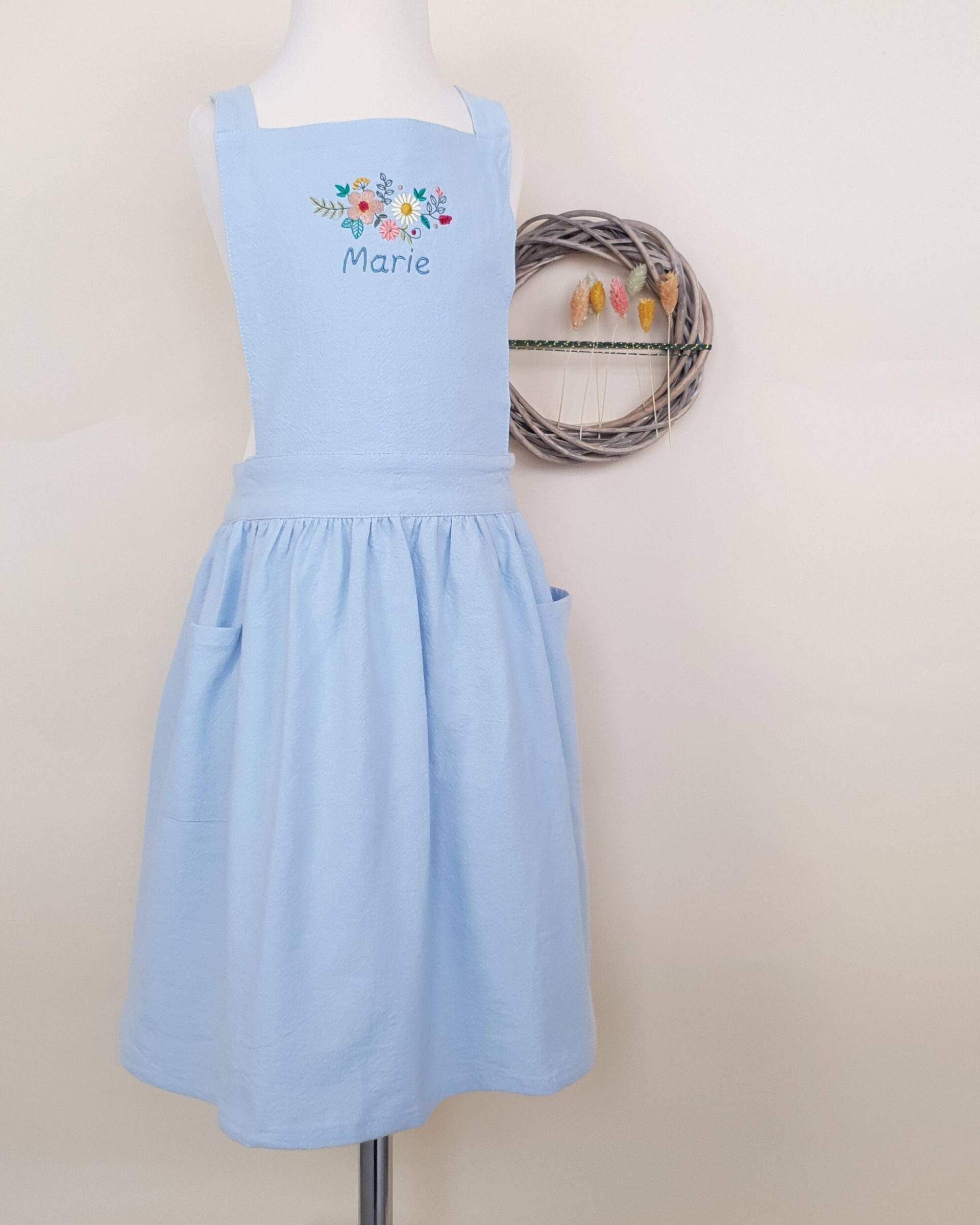 Schürze Kinder Blumen Stickerei Schürzenkleid Kinderschürze Leinen 4-7 Jahre 8-11 Personalisierbar Mit Name Schürze Kinder Blumen Stickerei Schürzenkleid Kinderschürze Leinen 4-7 Jahre 8-11 Personalisierbar Mit Name von IsamayaDesigns