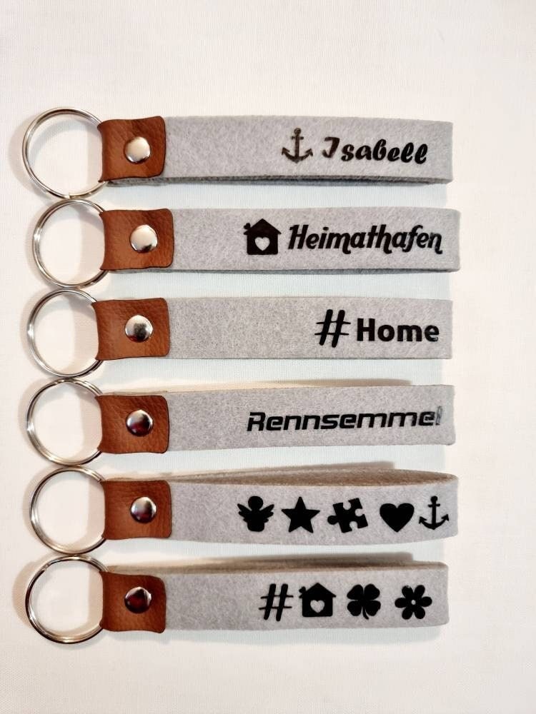 Schlüsselanhänger Personalisiert Mit Filz Und Leder - Schriftfarbe Schwarz Schlüsselanhänger Personalisiert Mit Filz Und Leder - Schriftfarbe Schwarz von IsasKreativbudeShop