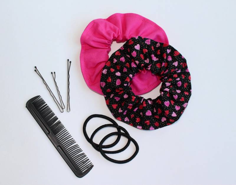 Valentinstag Haar Scrunchies - 2Er Set Rosa Scrunchy Herzen Scrunch Mädchen Haarguß von IsewStore