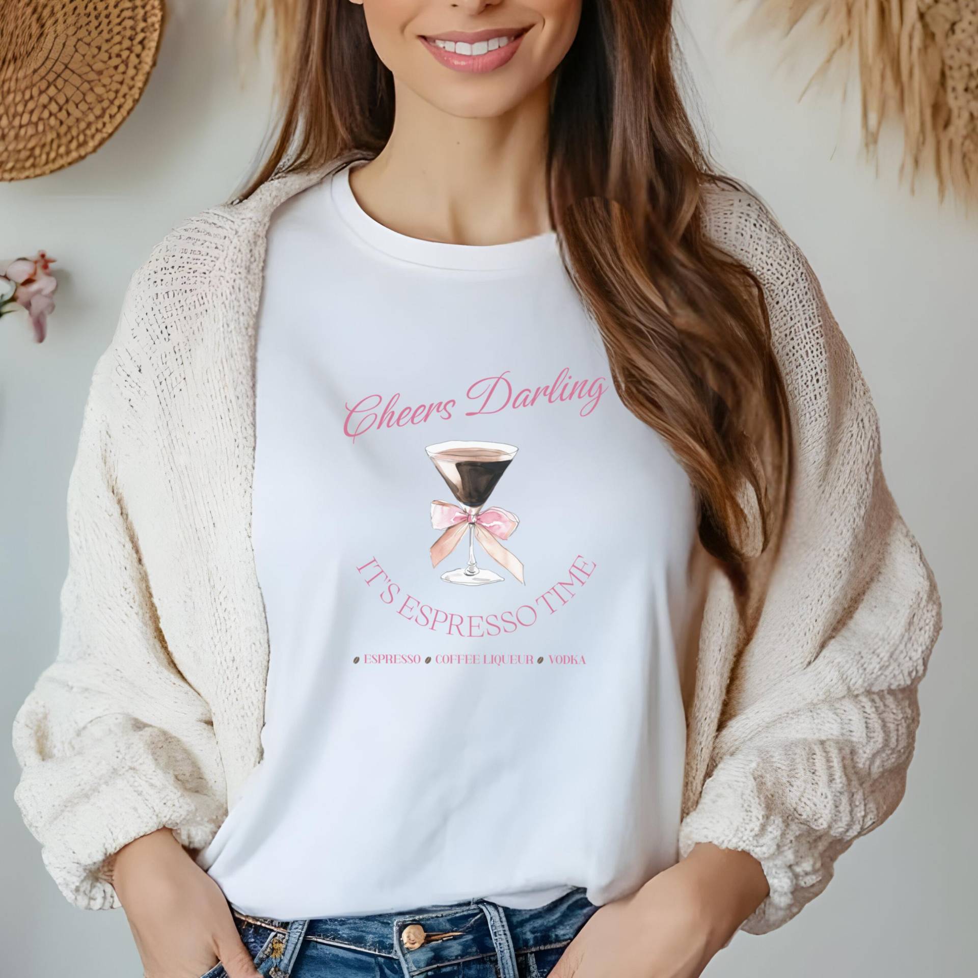 Espresso Martini T Shirt - Cocktail Für Party Bar Bartender Gift Design Mit Schleife Geschenk Beste Freundin, Jga von IsidoraScottDesign