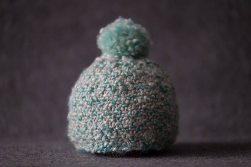 Bettwäsche Stich Neugeborenen Mütze Blau Mit Pom Eingefroren Bettwäsche Stich Neugeborenen Mütze Blau Mit Pom Eingefroren von IslaFair