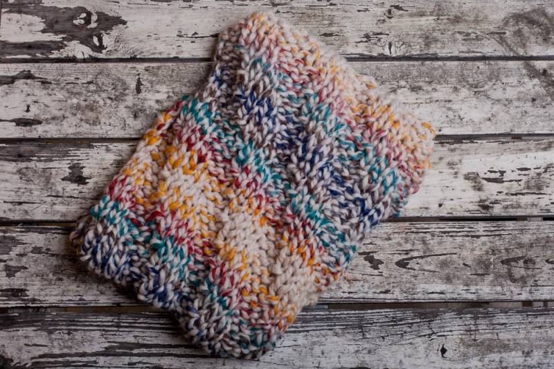 Regenbogen Schal Kuschelig Handgestrickt von IslaFair