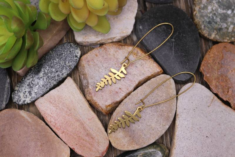 Farn Blatt Ohrringe, Messing Ohrringe Farn Blatt Ohrringe, Messing Ohrringe von IsleInspiredBoutique