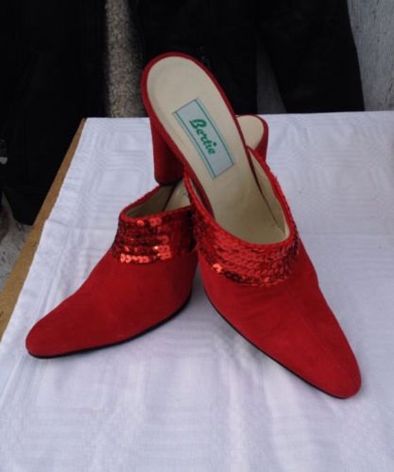 Jahrgang Bertie Rot Pailletten Mules Wow von ItHasToBeVintage