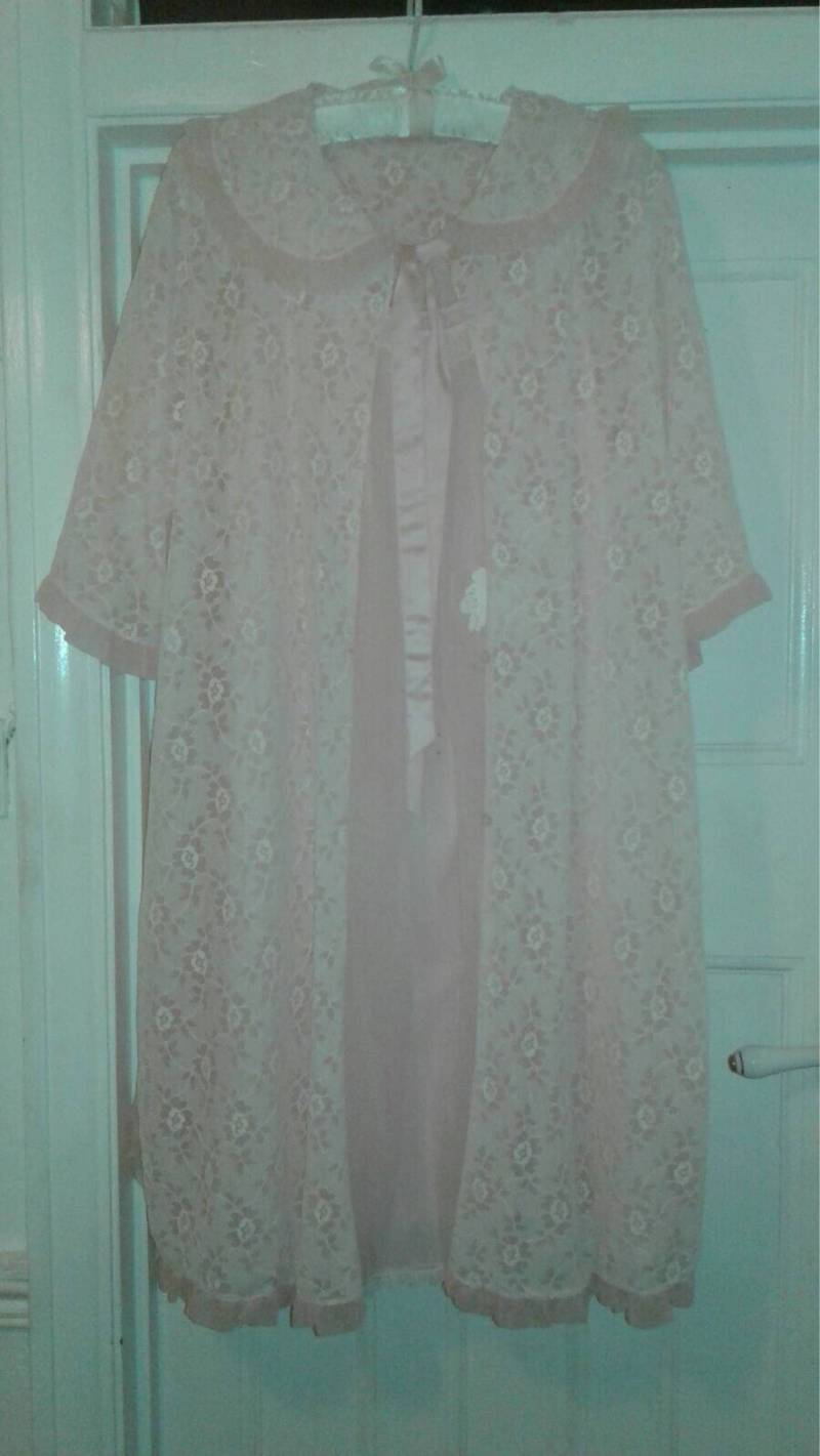 Vintage 60Er Peignoir Nachtkleid Robe Set Vintage 60Er Peignoir Nachtkleid Robe Set von ItHasToBeVintage