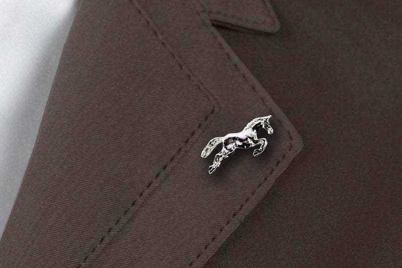 Reiten Revers Brosche - Pferdespringen von ItalianJewelryStore