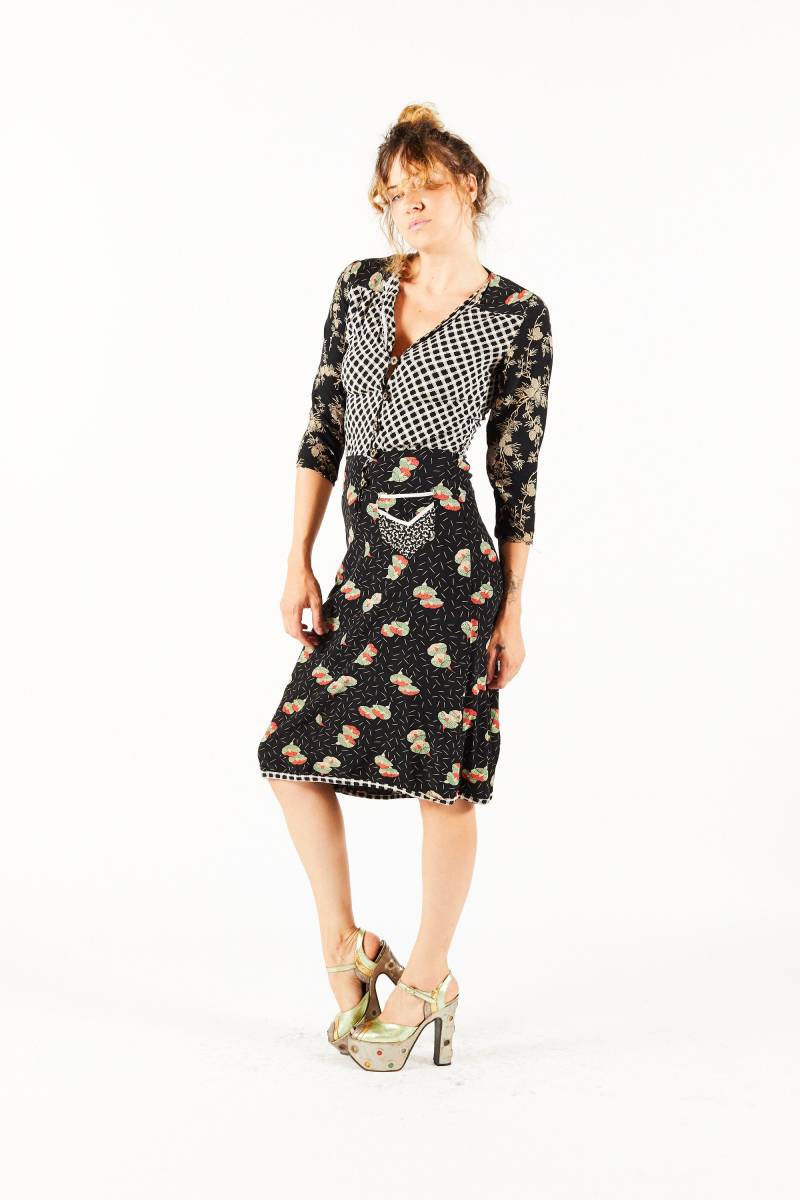 Crowthers Vintage 70Er Jahre Schwarz Multi Farbe Und Muster Floral Langarm Kragen Button Down Kleid - Jumping Jack Flash Nyc Overstock Crowthers Vintage 70Er Jahre Schwarz Multi Farbe Und Muster Floral Langarm Kragen Button Down Kleid - Jumping Jack Flash Nyc Overstock von Items111111111