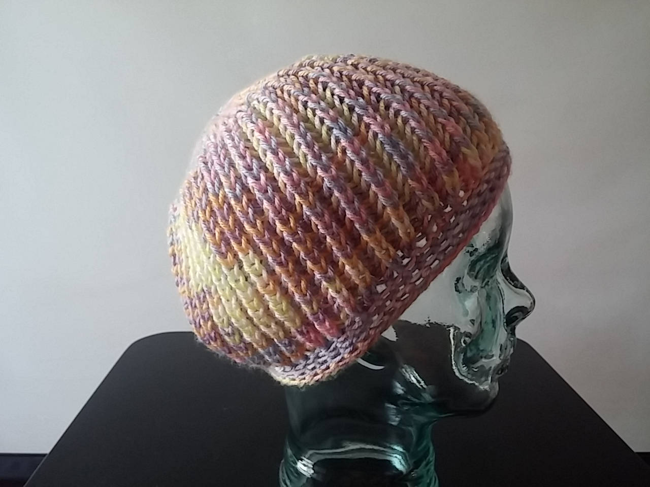 Zierliche Pastell Mütze Zierliche Pastell Mütze von ItsAKnitLife