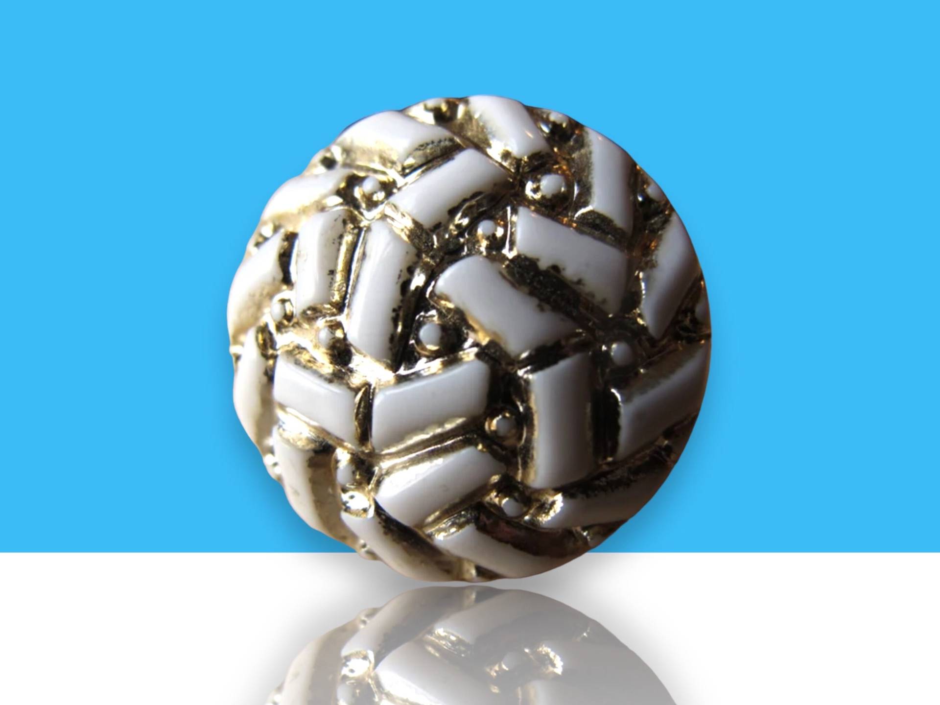 Weiß Und Gold Nugget Ring von ItsDanaMade