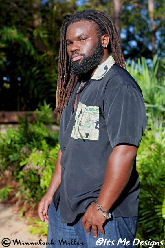 Herren Shirt Größe Mittlere Up-Cycled Mode Glück Geld Seine Me Designs Straße Tragen Mode-Taste Nach Unten Kurzarm-Taste Kleid von ItsMeDesigns