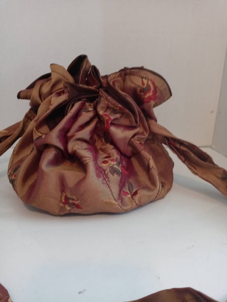 Ooak Handtasche Geldbörse Kordelzug Beutel Tasche Rucksack Recycelter Taft Bestickt Hochzeit Party Abend Abschlussball von ItsMeDesigns