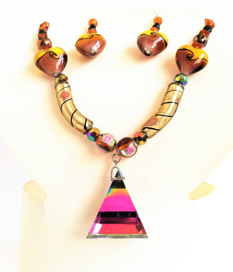 Murano Glas Perle Prisma Anhänger Halskette Und Passende Ohrringe, Schmuckzubehör, Gold, Senf, Orange - Gratis Geschenkbeutel, Weihnachten Murano Glas Perle Prisma Anhänger Halskette Und Passende Ohrringe, Schmuckzubehör, Gold, Senf, Orange - Gratis Geschenkbeutel, Weihnachten von ItsaGirlThingx