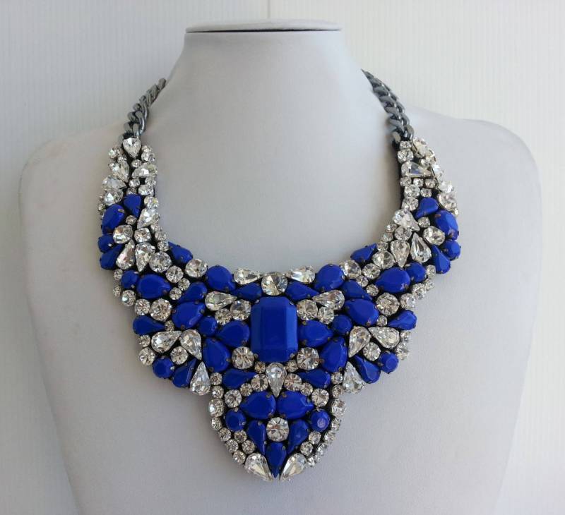 Handgemachte Bib Halskette Kobalt Blau Statement Halsband Iv146 Handgemachte Bib Halskette Kobalt Blau Statement Halsband Iv146 von IvMiro