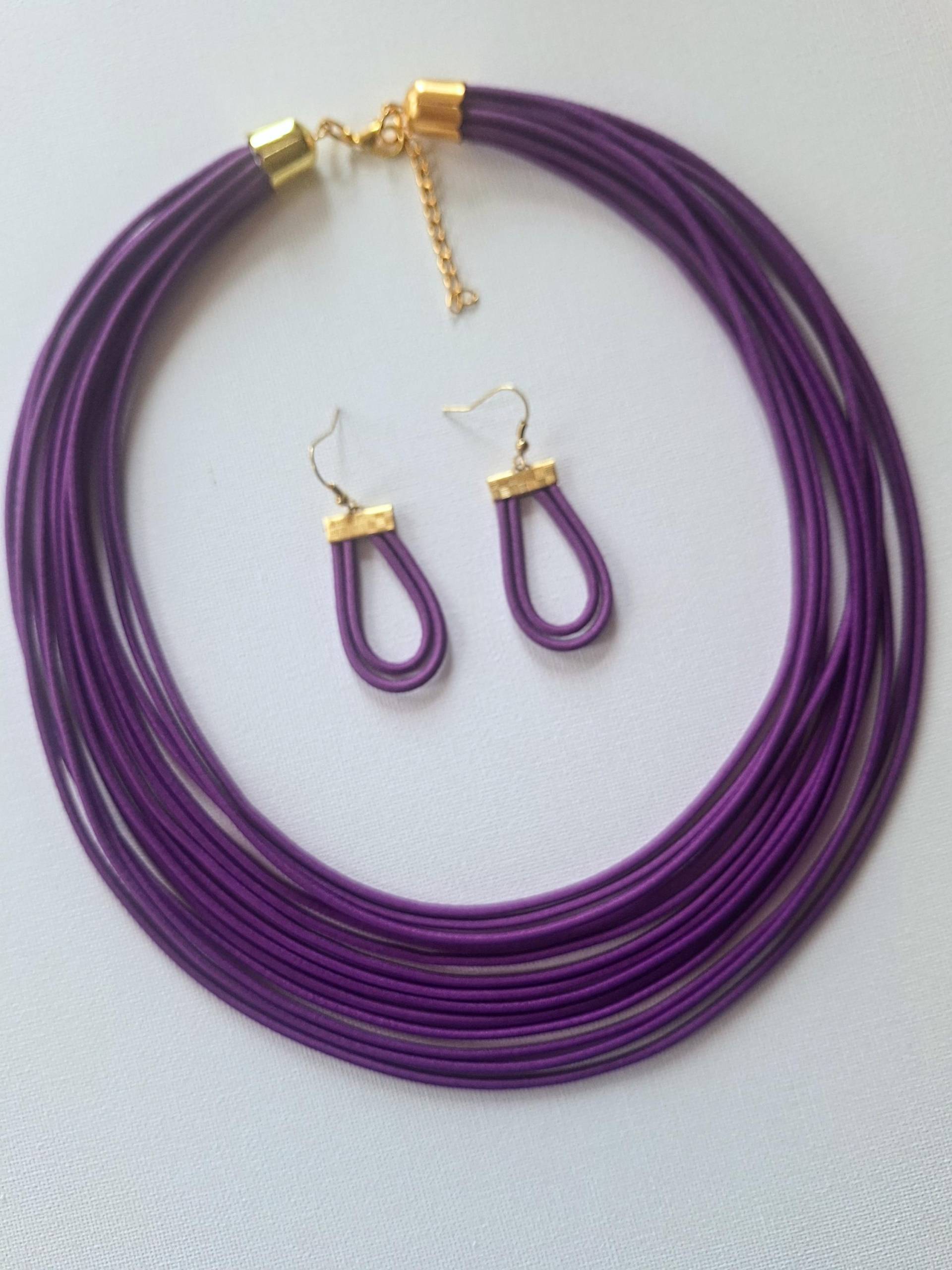 Lila Bib Halsketten-Set Stoff & Gold Modeschmuck von Ivanely