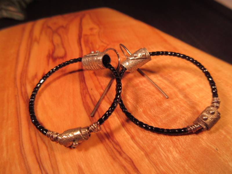 Coole Silber Plättchen Perlen Ohrringe von IvansJewelry