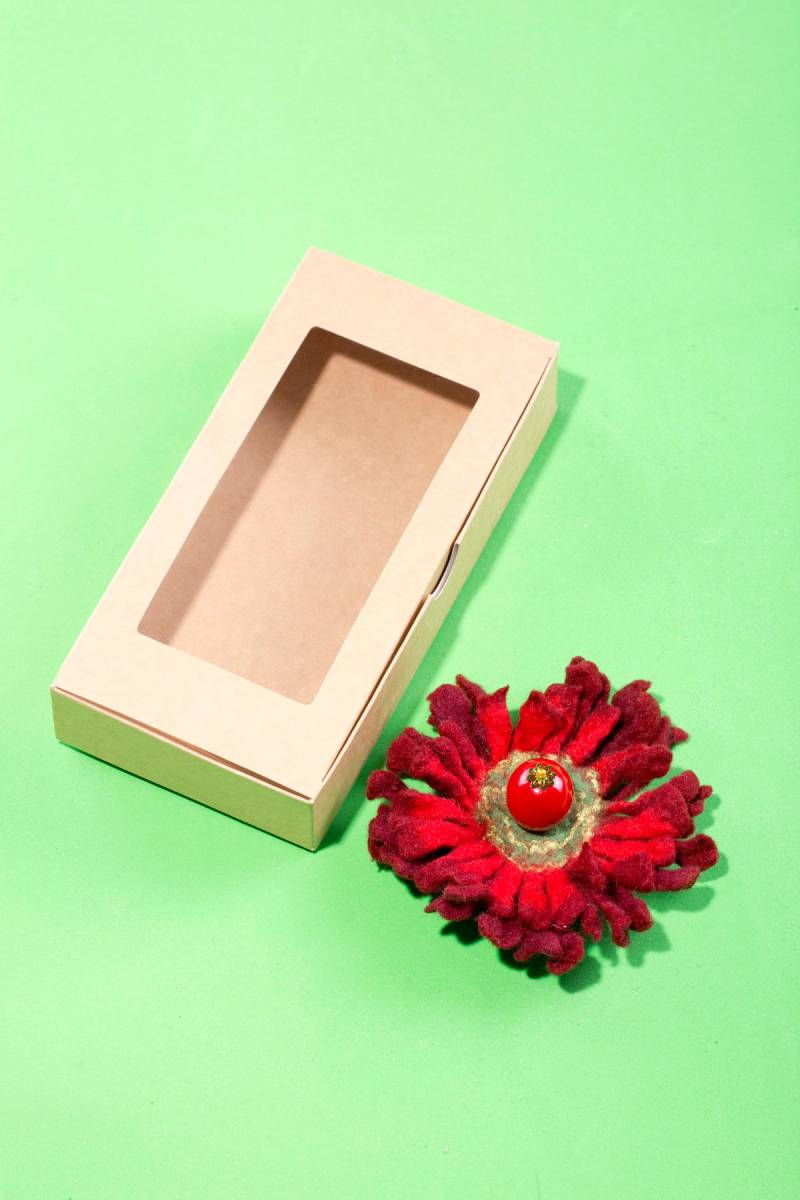 Brosche Blumen, Wolle, Gefilzt, Designtes Geschenk, Merino, Nuno von IvantsovaFelt