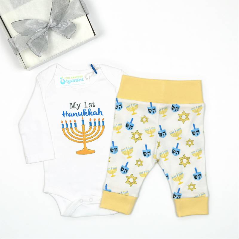 Mein Erstes Chanukka Baby Outfit Menorah Body & Leggings von IveArrivedOrganics