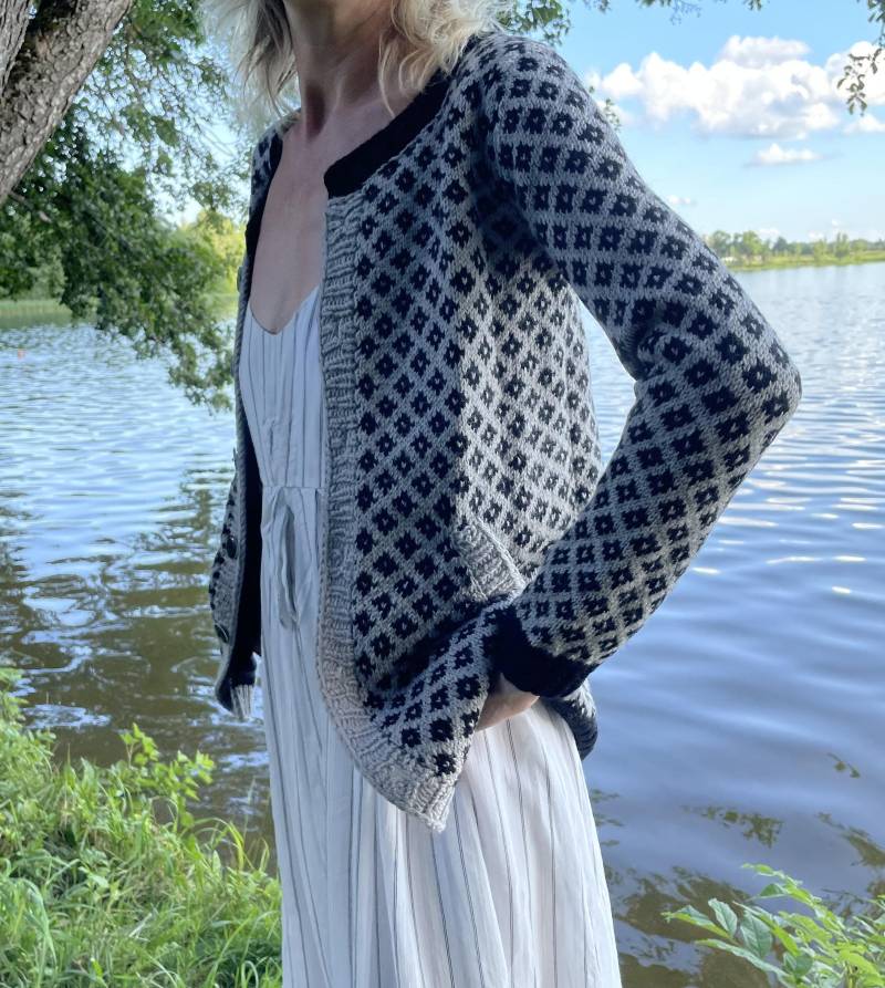 Fair Isle Cardigan Handgestrickter Pullover Im Vintage-stil Handgemachte Jacke Mit Taschen Versandfertig von IvettyKcraft