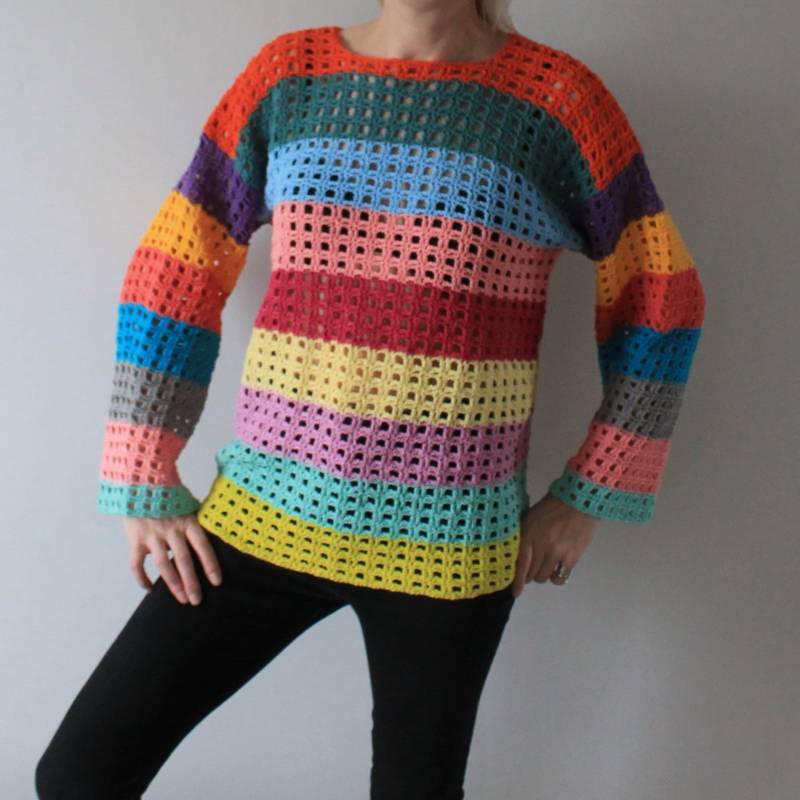 Häkelpullover Locker Gestricktes Netzoberteil Handgefertigter Regenbogen-Gestreifter Farbblock-Mesh-Pullover Versandfertig von IvettyKcraft
