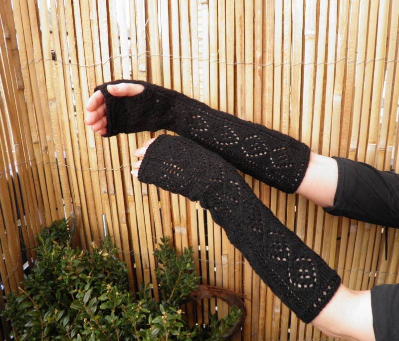 Fingerlose Mittellange Handschuhe Für Damen/Mädchen Frauen Lace Handgestrickte Wollmischung von Ivolgaknits