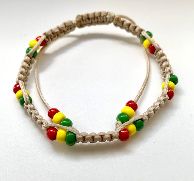 Rastafari Armband-Reggae Armband-Handmade Armband - Perlen Armband-Handgewebte Farben Armband-Rot Gelb Grün von IvyMoonDesignsShop