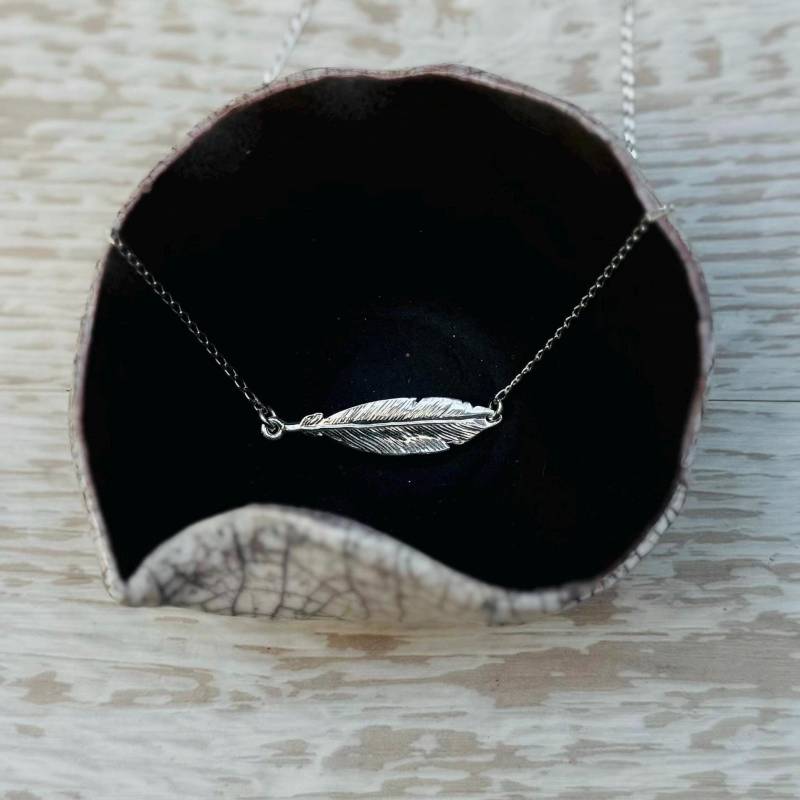 Feder Anhänger Halskette in Sterling Silber, Silber Feder, Feder Anhänger, Kette Feder Anhänger Halskette in Sterling Silber, Silber Feder, Feder Anhänger, Kette von IvyStoneCreative