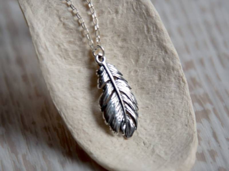 Feder Anhänger in Sterling Silber, Anhänger, Geschenk Für Sie, Freundin, Bester Freund, Tochter von IvyStoneCreative