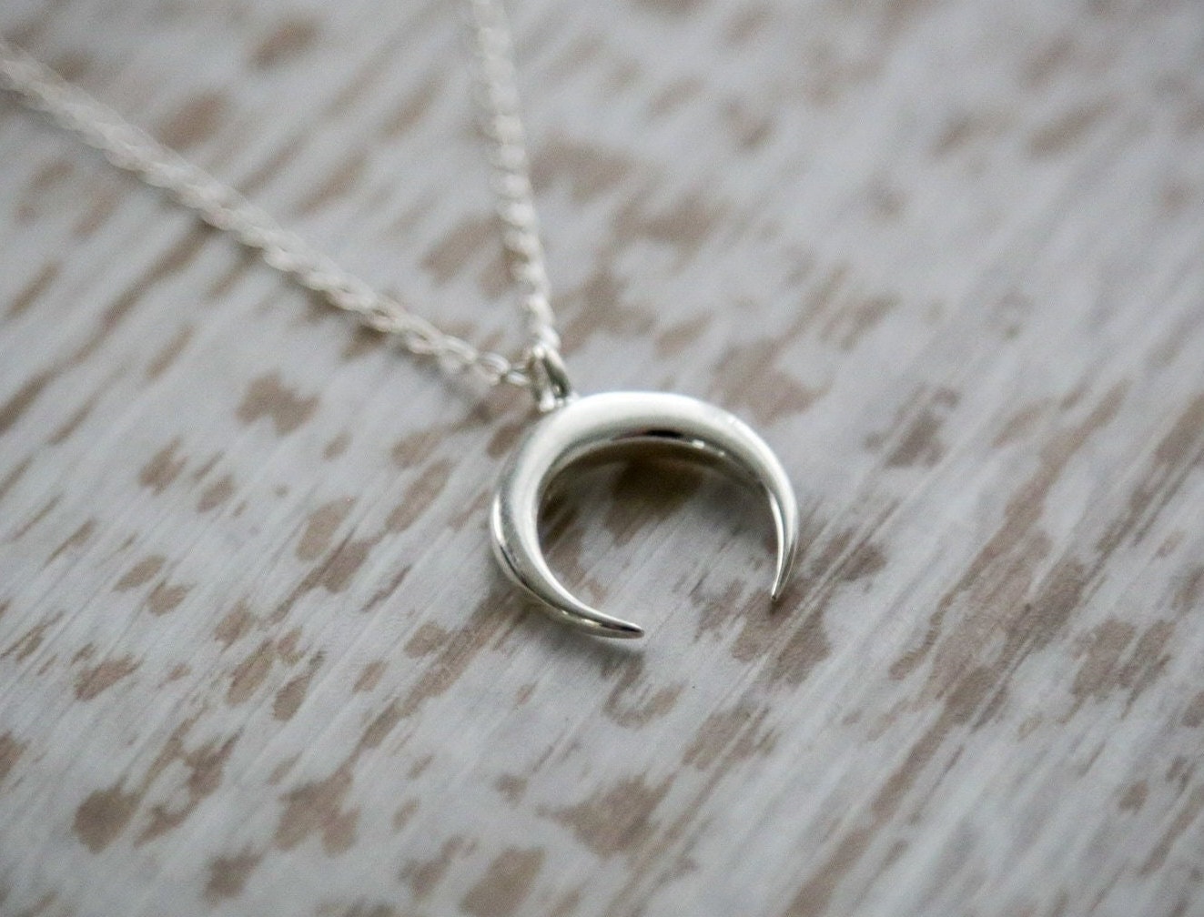 Halbmond Anhänger Halskette in Sterling Silber, Halskette, Mond Anhänger, Silber Mond Halbmond Anhänger Halskette in Sterling Silber, Halskette, Mond Anhänger, Silber Mond von IvyStoneCreative
