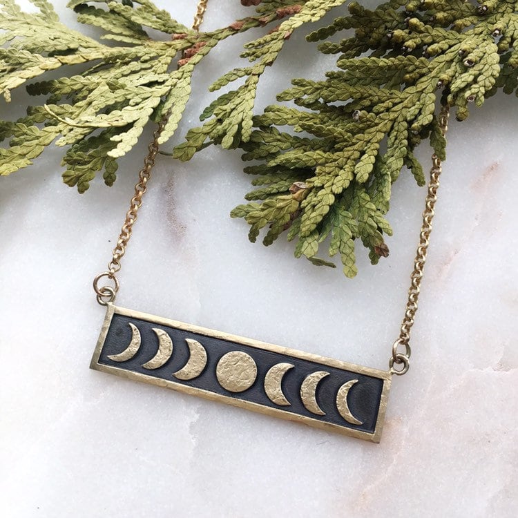 Messing Mond Phase Anhänger. Mondphase Schmuck. Mondzyklus. Dreifache Göttin. Halskette. Okkulter Himmlisch. Natur von IvyandGoldHandcraft