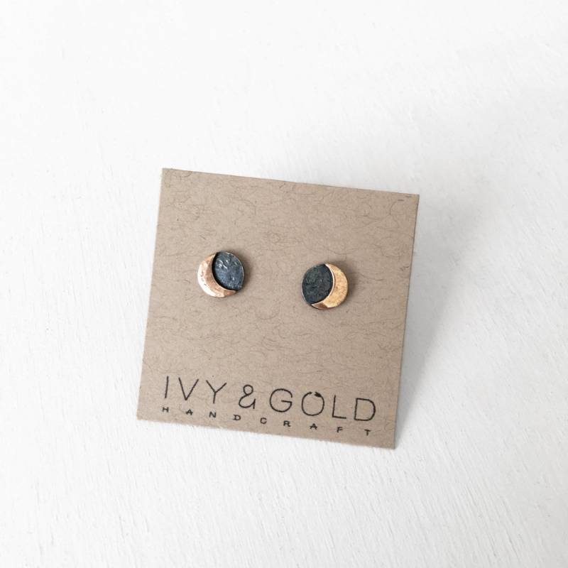 Sonnenfinsternis Ohrringe. Sterling Silber. Goldfill. Natur Inspiriert. Neu Rustikal. Sonnen Eclipse Schmuck. Okkulter Neumond Sonnenfinsternis Ohrringe. Sterling Silber. Goldfill. Natur Inspiriert. Neu Rustikal. Sonnen Eclipse Schmuck. Okkulter Neumond von IvyandGoldHandcraft