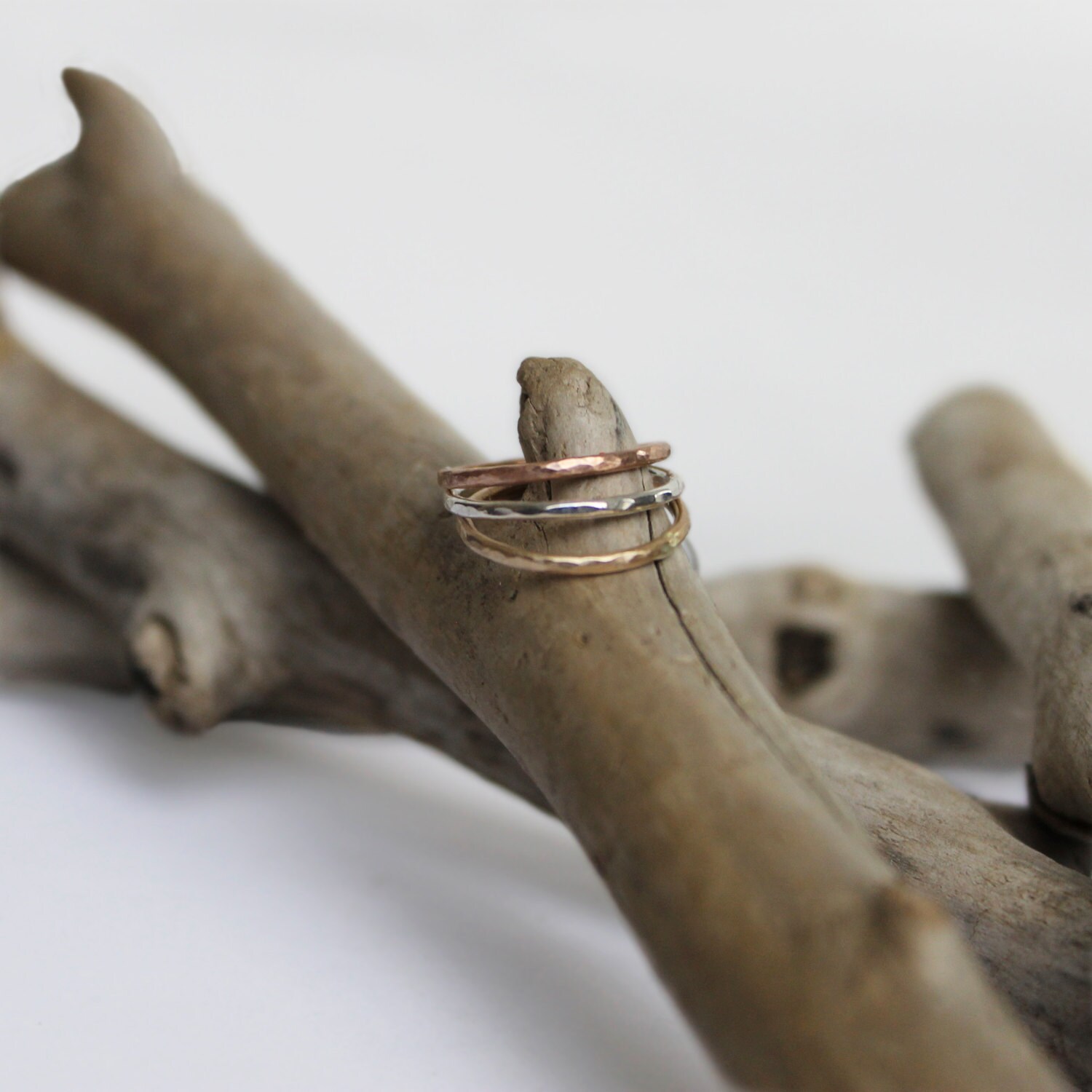 Sterling Silber Ring. Silber. Gelb Oder Rosegold Fill. Stapelbare Ringe. Zierliche Filigrane Goldalternative Sterling Silber Ring. Silber. Gelb Oder Rosegold Fill. Stapelbare Ringe. Zierliche Filigrane Goldalternative von IvyandGoldHandcraft