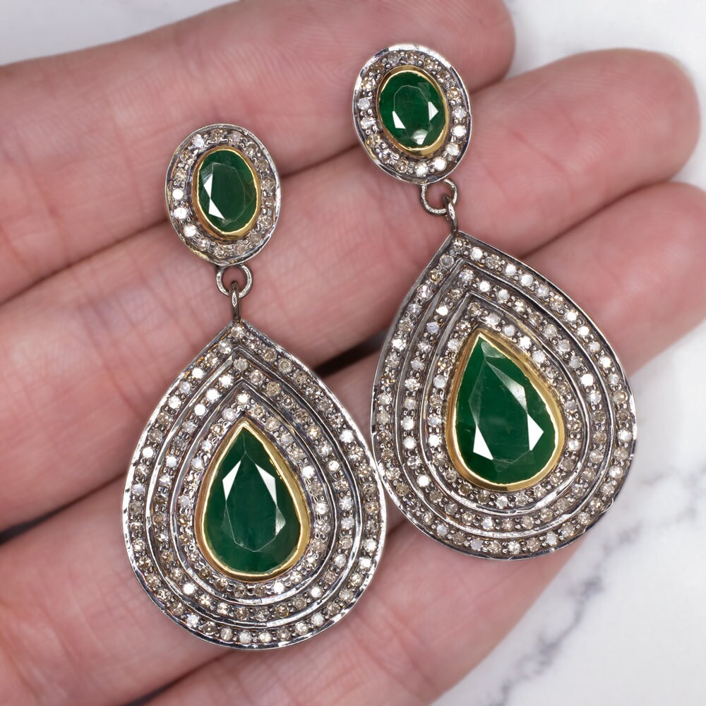 Naturdiamant Smaragd Ohrringe Statement Tropfen Baumeln Birnenform Teardrop Grün Big Triple Halo | 15581-Em Naturdiamant Smaragd Ohrringe Statement Tropfen Baumeln Birnenform Teardrop Grün Big Triple Halo | 15581-Em von IvyandRoseVintage
