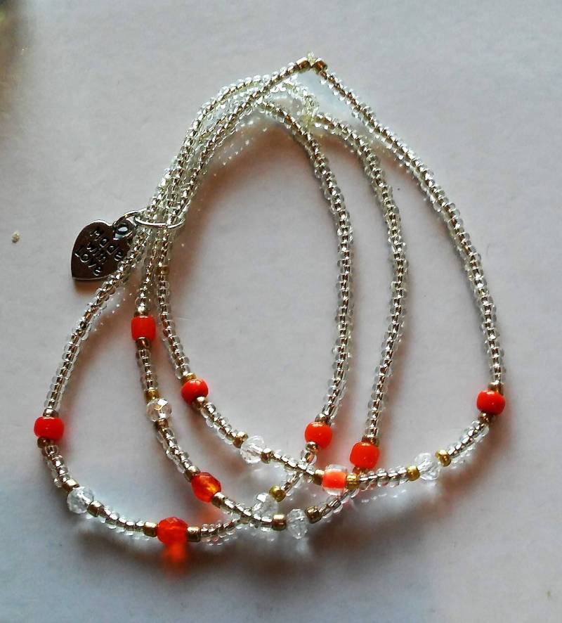 Orange Und Clear Perlenarmband Set Orange Und Clear Perlenarmband Set von Ivylynnsjewels