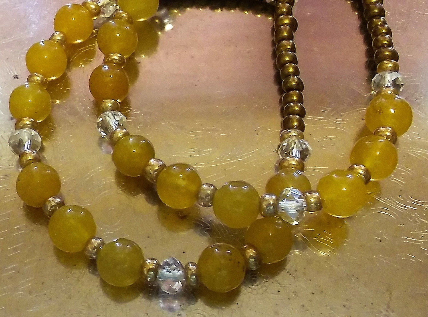 Yellow Jade Bead Set, Handgemacht Yellow Jade Bead Set, Handgemacht von Ivylynnsjewels