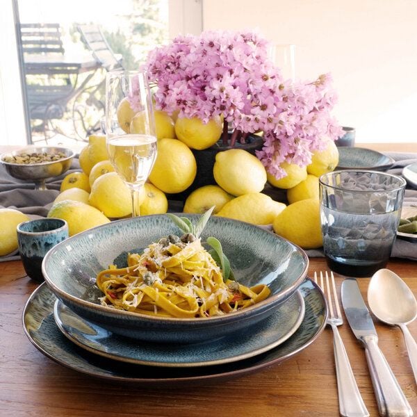 Izanami Tableware Handgemachter Pasta Teller 4-8er Set (⌀ 22,5 cm) aus Steinzeug - Krumme Lanke von Izanami Tableware