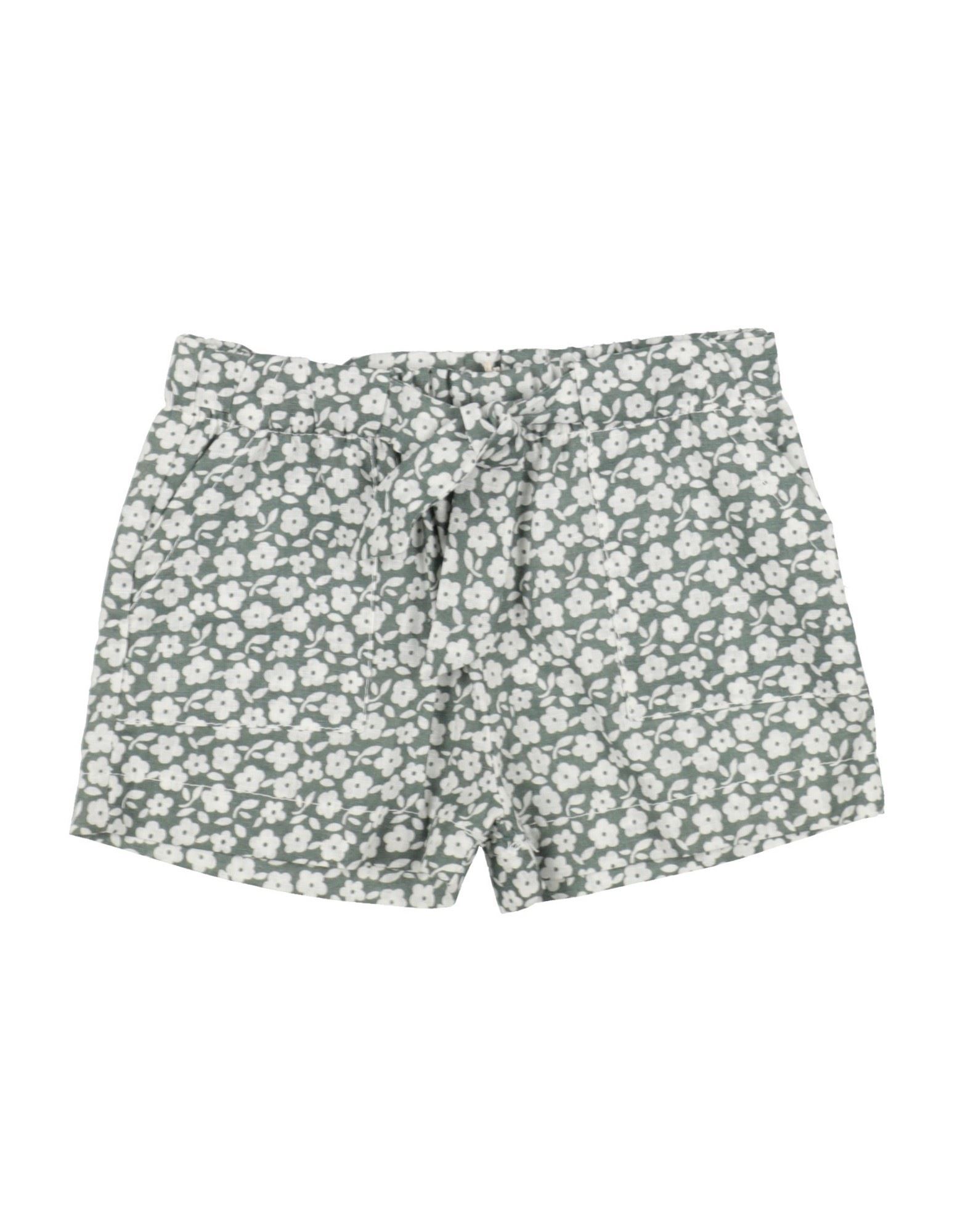 J.O. Milano Shorts & Bermudashorts Herren Salbeigrün von J.O. Milano