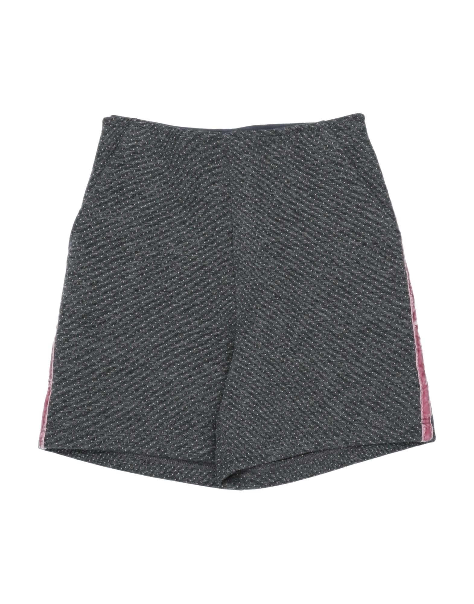 J.O. Milano Shorts & Bermudashorts Kinder Grau von J.O. Milano