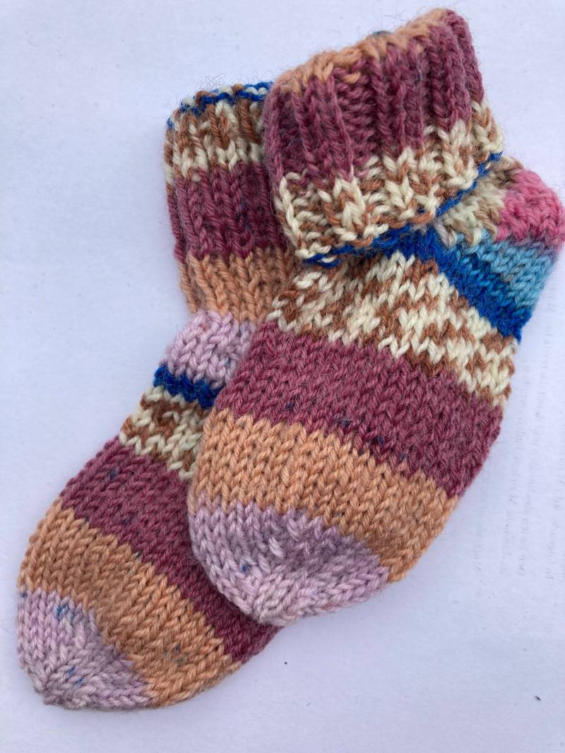 Babysöckchen, Erstlingssöckchen, Größe 13-14, Handgestrickt Babysöckchen, Erstlingssöckchen, Größe 13-14, Handgestrickt von JACHShandmade