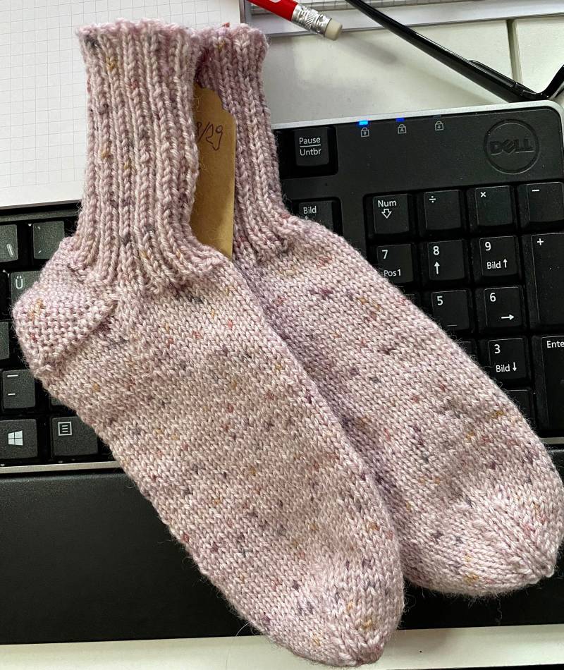 stino „Konfetti Rose" Größe 28/29, Handgestrickt stino „Konfetti Rose" Größe 28/29, Handgestrickt von JACHShandmade