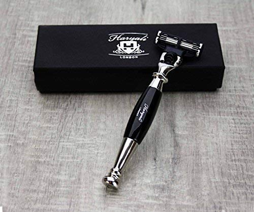 Haryali London Rasierhobel - elegant Design Rasierhobel - 3 Rasierklingen Rasierhobel - hochwertiges Rasierhobel - Nassrasierer - Premium Qualität Schwarz Rasierhobel Männer und Damen Haryali London Rasierhobel - elegant Design Rasierhobel - 3 Rasierklingen Rasierhobel - hochwertiges Rasierhobel - Nassrasierer - Premium Qualität Schwarz Rasierhobel Männer und Damen von JAG SHAVING GERMANY