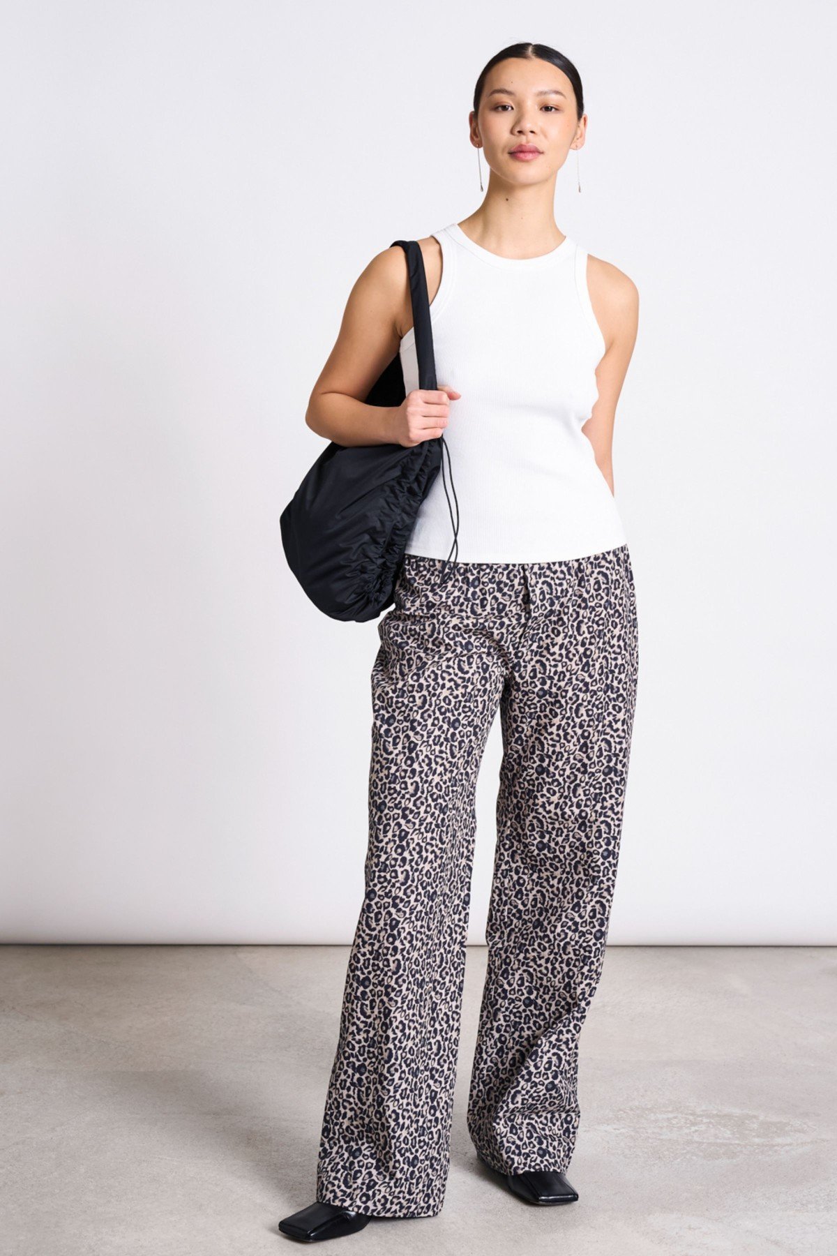 Hose Soby Leo Print Braun von JAN 'N JUNE
