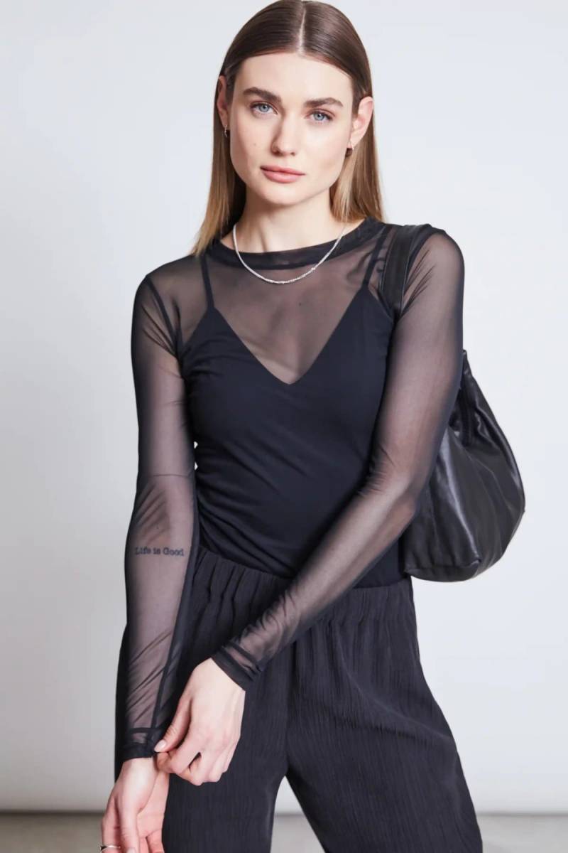 Longsleeve Dora Mesh Schwarz Longsleeve Dora Mesh Schwarz von JAN 'N JUNE