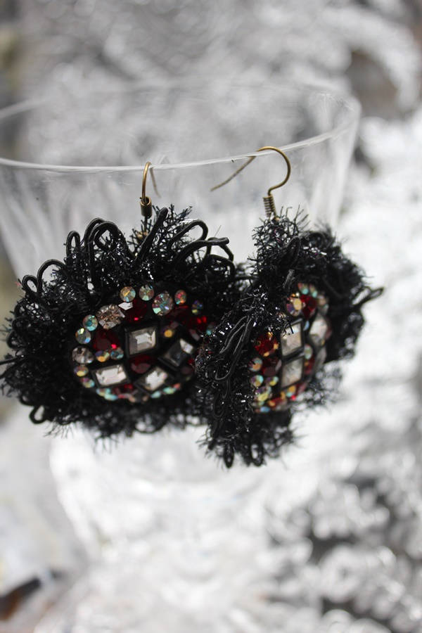 Dunkle Perseiden. Ohrringe. Handgefertigte, Einzigartige, Künstlerisch, Bereit Zu Versenden von JARMOLOWSKA