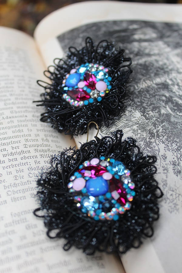 Perseiden Ohrringe. Handgefertigte, Einzigartige, Künstlerisch, Swarovski, Bereit Um Zu Versenden von JARMOLOWSKA