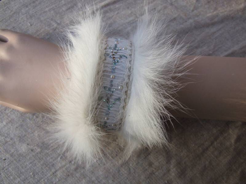 Weiße Nächte. -Armband. Braut, Weddning, Brautjungfern Armband. Boho. Mori von JARMOLOWSKA