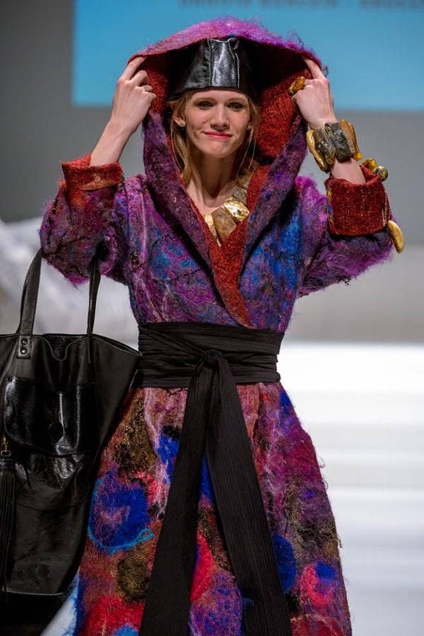 Werden Sie Glücklich Mohair Mantel, Handgemacht, Einzigartig, Künstlerisch, Sofort Lieferbar von JARMOLOWSKA